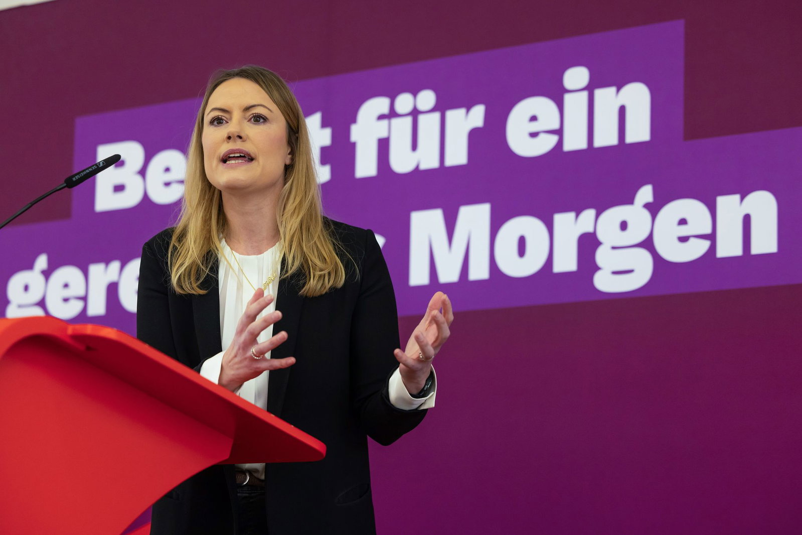 Clara Bünger von der Linken warnt vor «höheren Mauern». (Archivbild)