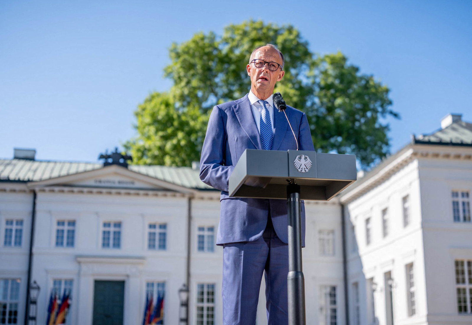 Das Bundeskabinett trifft sich im Schloss Neuhardenberg in Brandenburg.