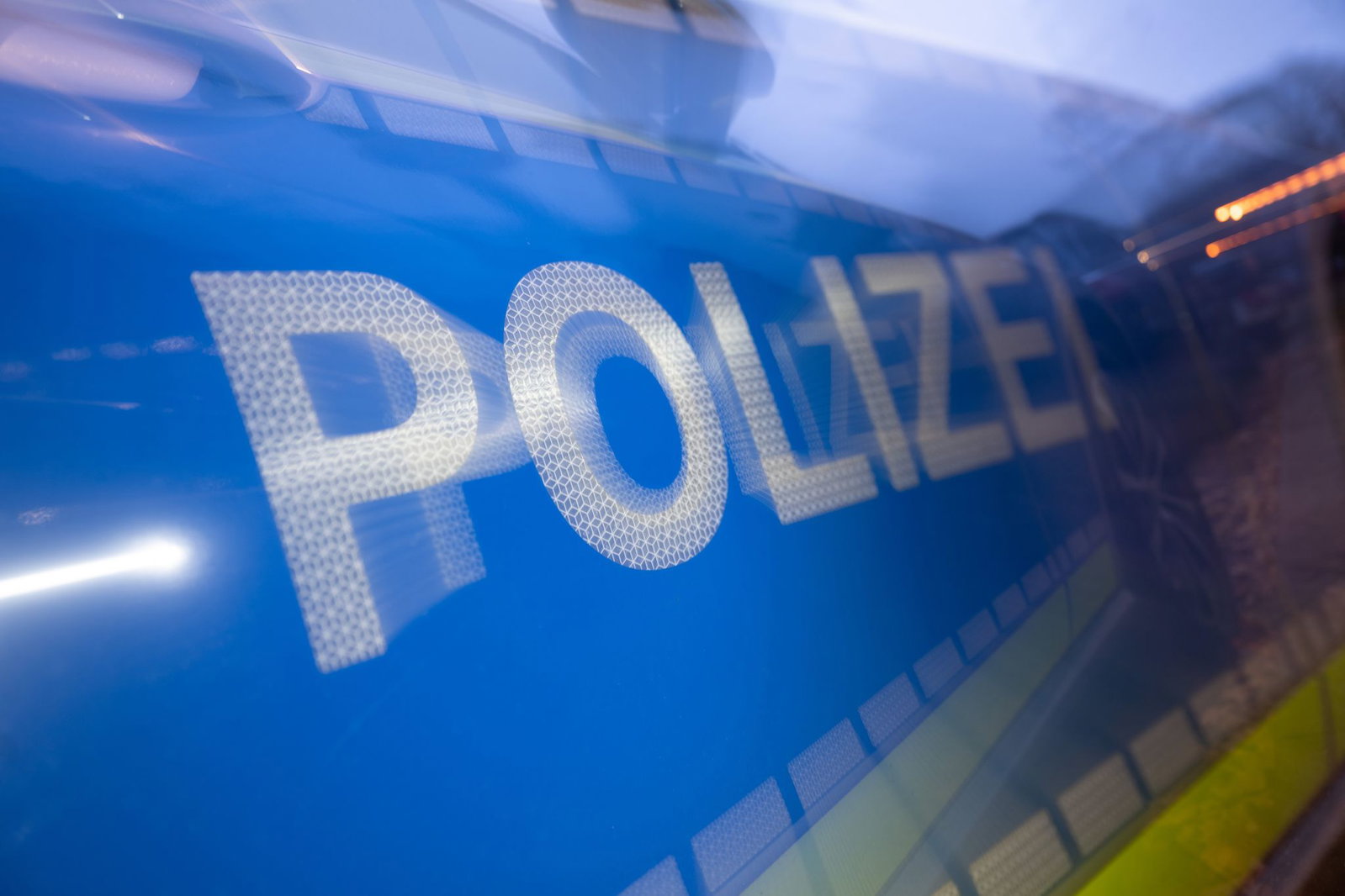 Beamte beschlagnahmten das Motorrad des 21-Jährigen. (Symbolbild)