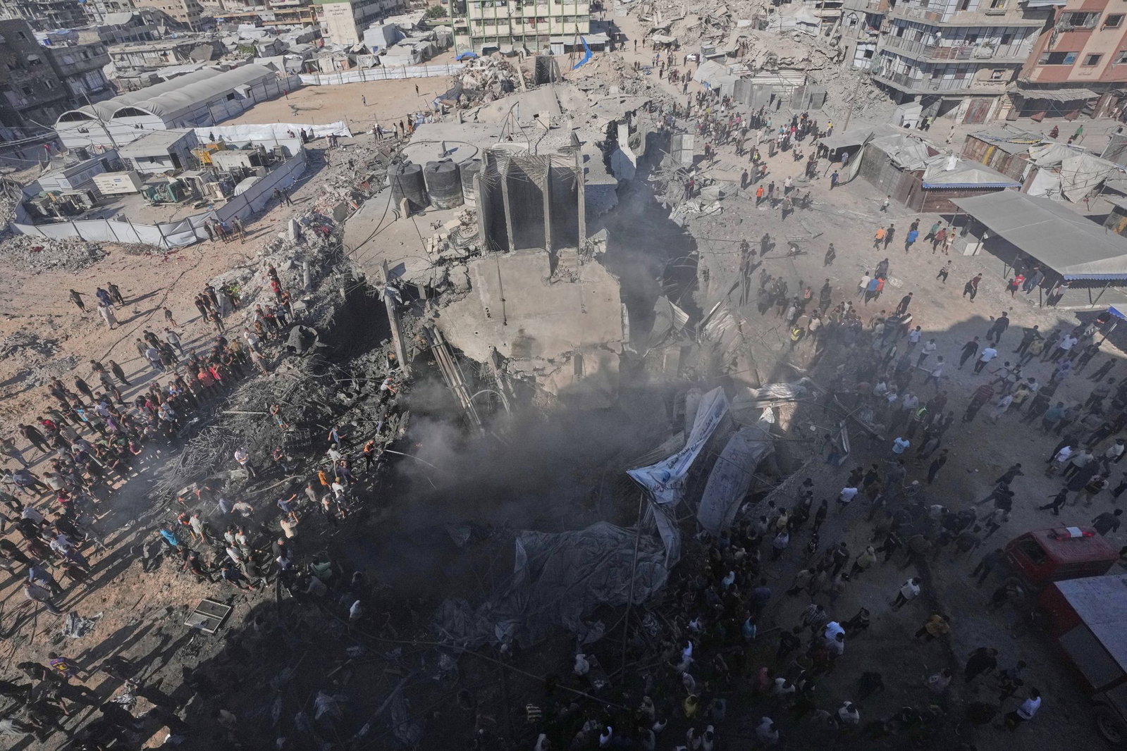 Trotz Waffenruhe hat Israels Armee ihre Luftangriffe im Gazastreifen wieder verstärkt.