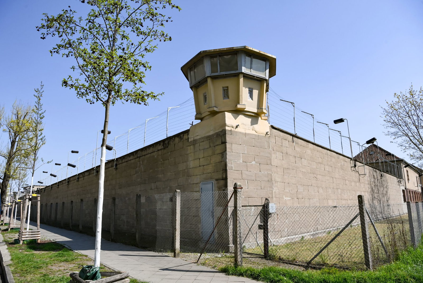 Einst Stasi-Gefängnis, heute Gedenkstätte in Berlin-Hohenschönhausen. (Archivbild)