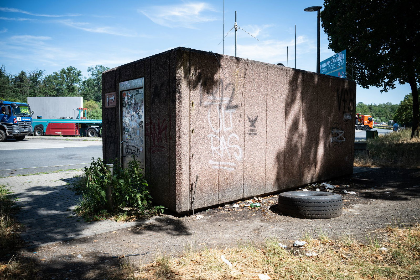 Wer auf einer längeren Autofahrt eine Pause einlegt, hofft vor allem auf eines: eine saubere Toilette. (Archivbild)