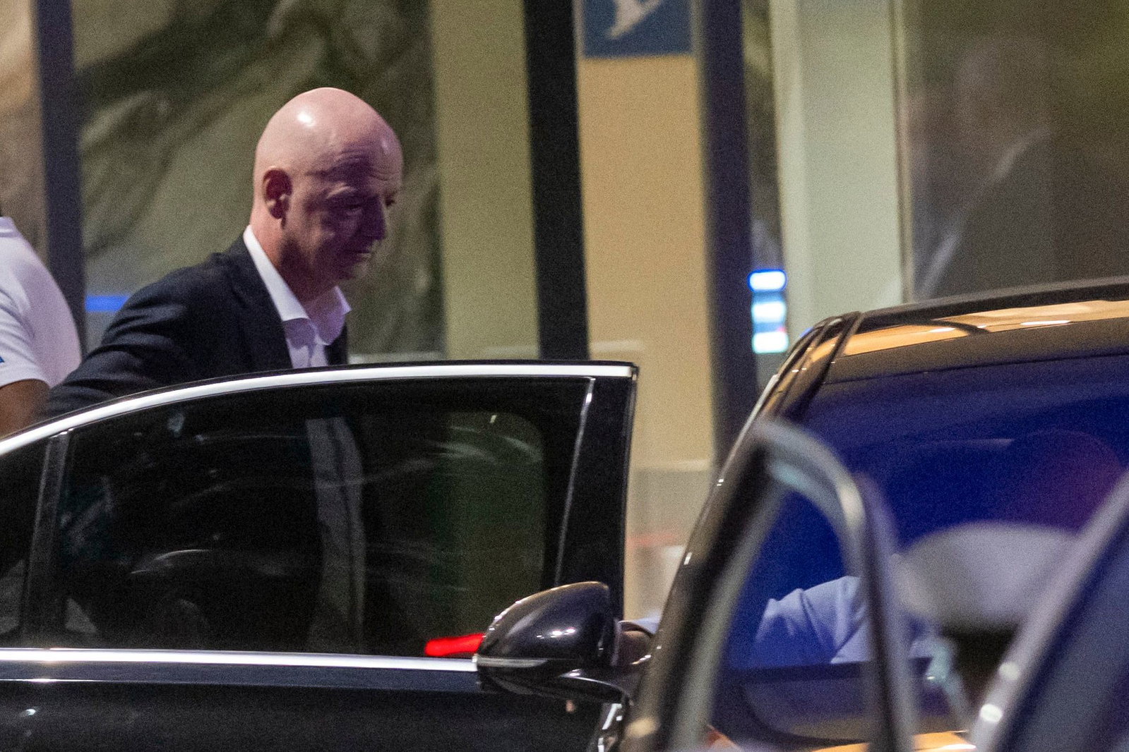 Infantino verlässt das Stadion. 