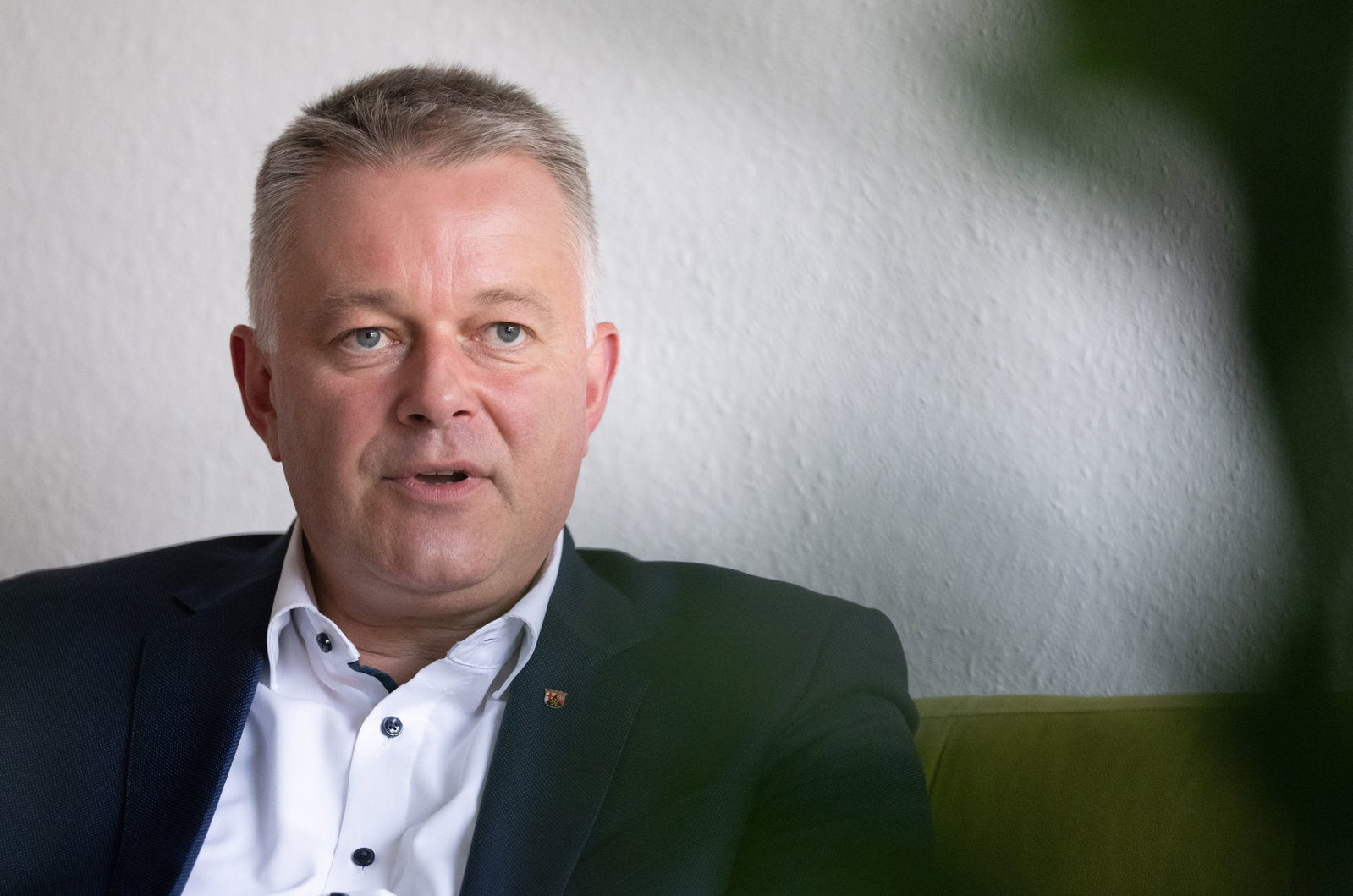 Ministerpräsident Gordon Schnieder (CDU) will Vertrauen bei den Menschen zurückgewinnen. (Archivbild)