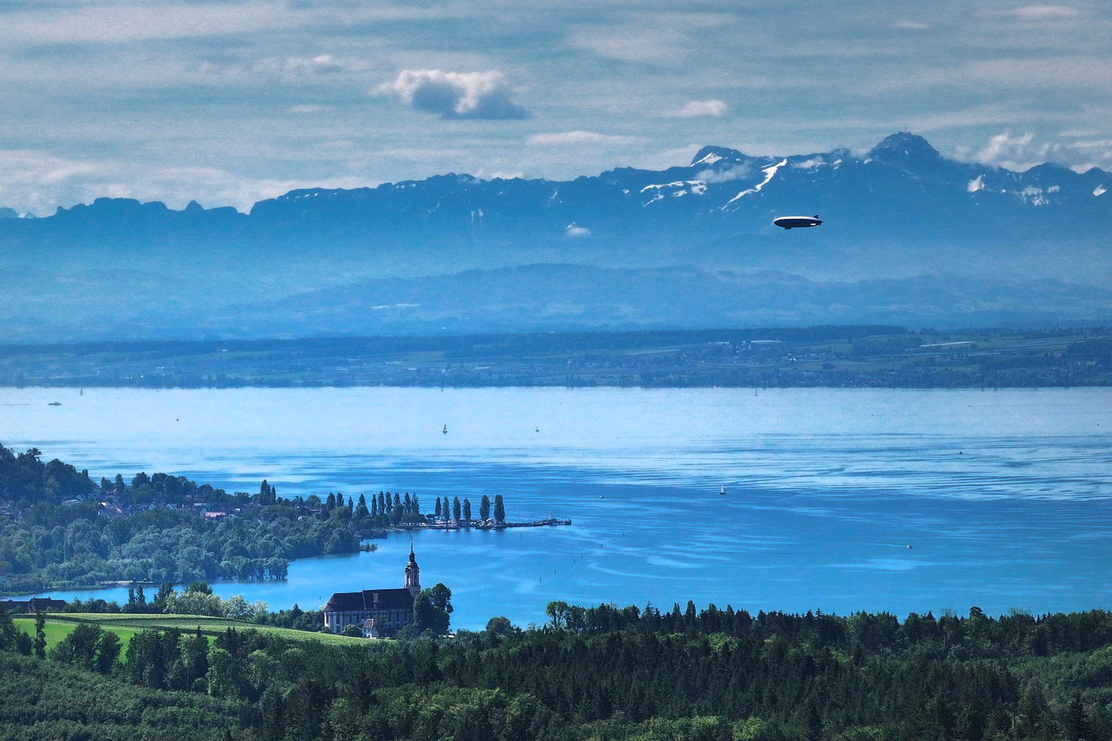 Am Bodensee hat die Erde gebebt. (Symbolbild) 