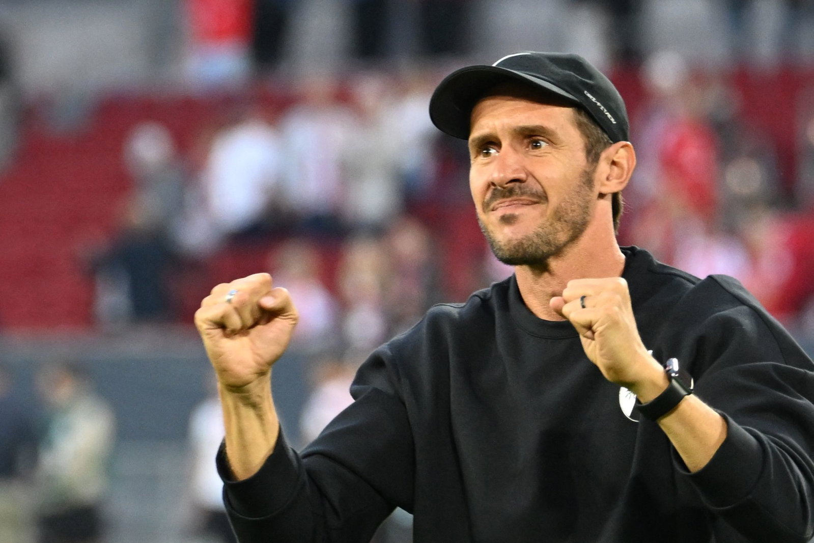 Freiburg und Trainer Julian Schuster wollen in die Ligaphase der Conference League. (Archivbild)