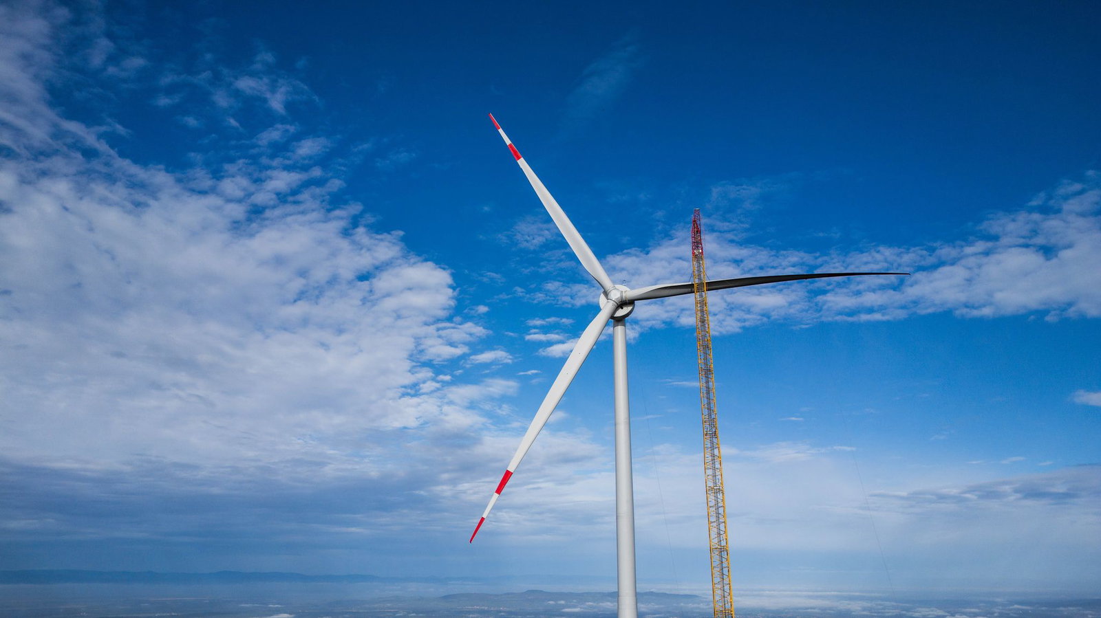 Immer weitere Windräder werden in Baden-Württemberg errichtet. (Archivbild) 