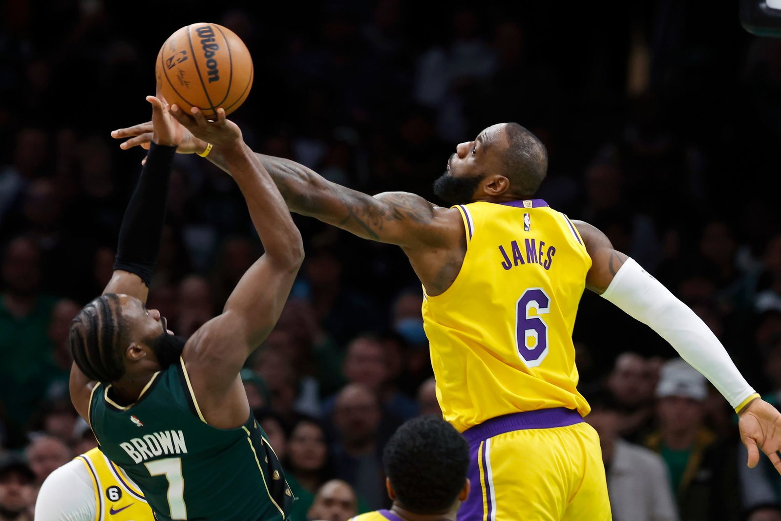 Lange Gegner, nun Kollegen: Jaylen Brown und LeBron James. (Archivbild)
