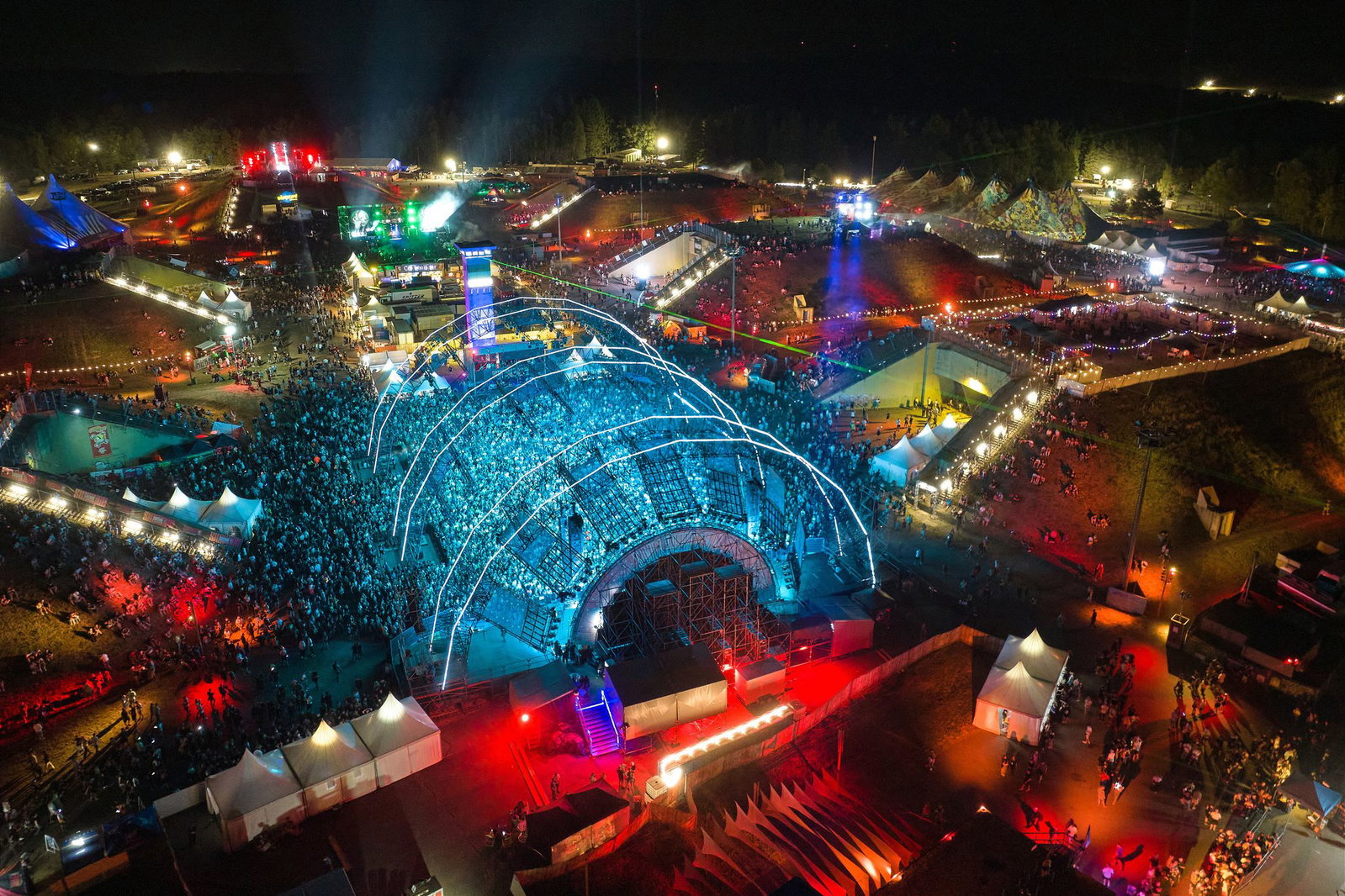 Schon am Freitag kamen laut den Veranstaltern mehr als 60.000 Besucher.