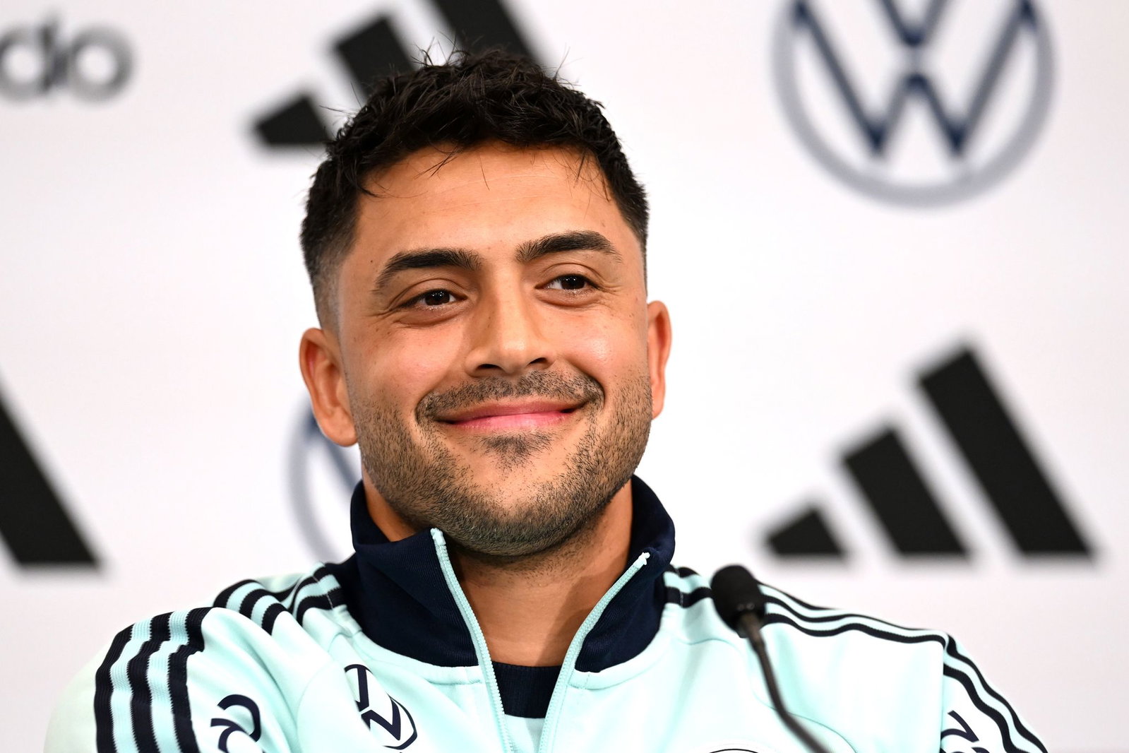 Nationalspieler Nadiem Amiri bleibt in Mainz. (Archivfoto)