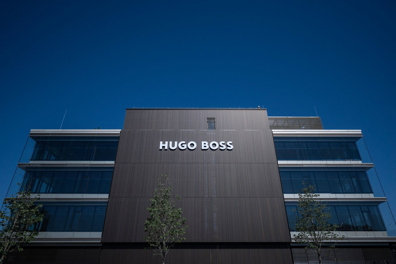 Blick auf den Firmensitz der Hugo Boss AG in Metzingen.