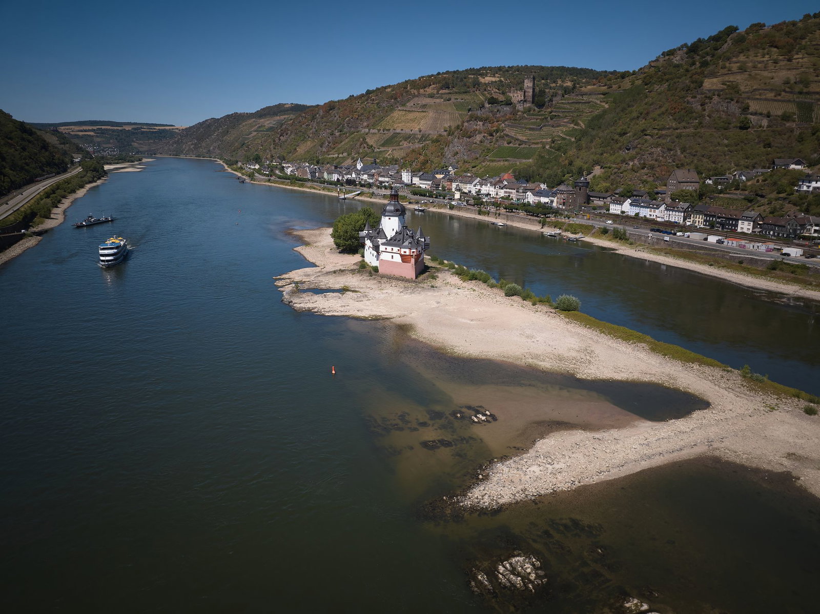Bei Kaub ist das Wasser so niedrig wie zuletzt 2018. (Archivbild) 