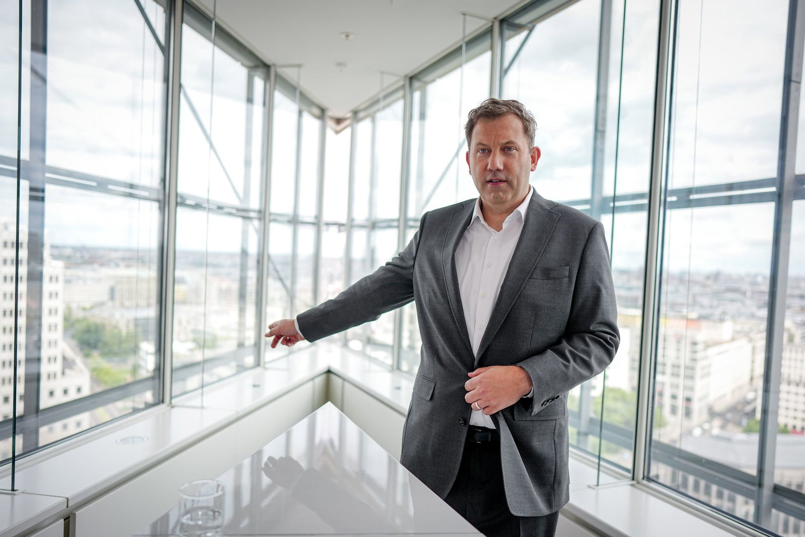Klingbeil hält seinen Kurs an der SPD-Spitze für richtig. 