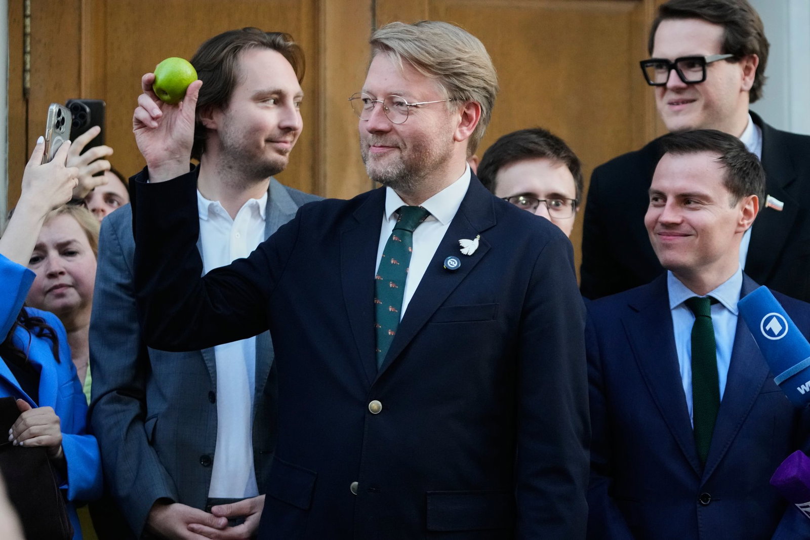 «Nichts ist vorbei. Alles fängt erst an», schrieb Jabloko-Chef Nikolai Rybakow nach dem Urteilsspruch bei Telegram. 