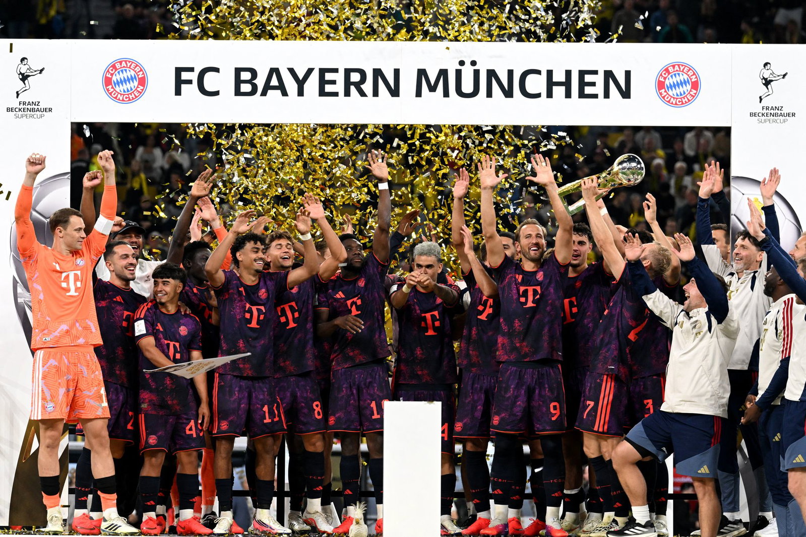 Der FC Bayern München sicherte sich mit dem Franz-Beckenbauer-Supercup den ersten Titel der Saison.