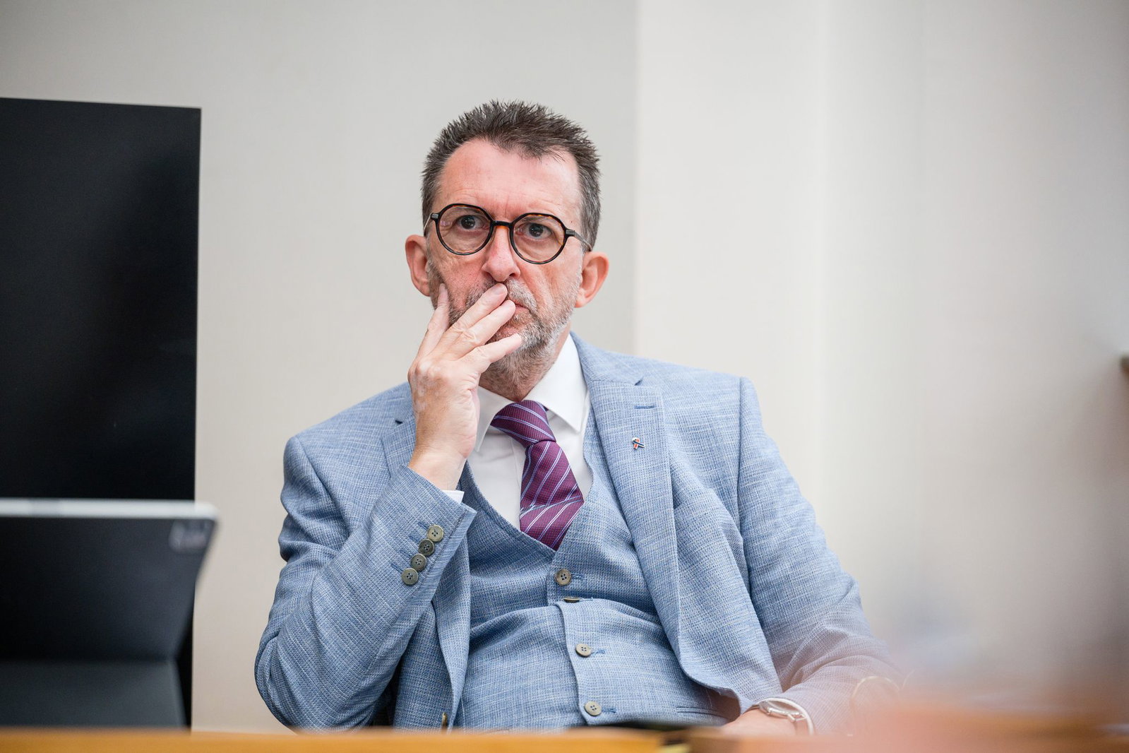 Der saarländische Innenminister Reinhold Jost (SPD) ist gegen Bewährungsstrafen für jugendliche Straftäter. (Archivbild) 