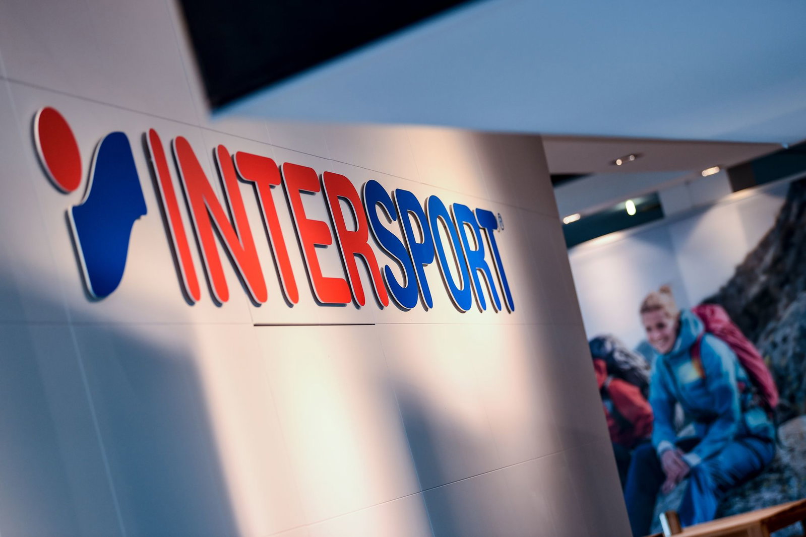 Intersport hat bereits mehr als 50 neue Geschäfte eröffnet. (Archivbild)