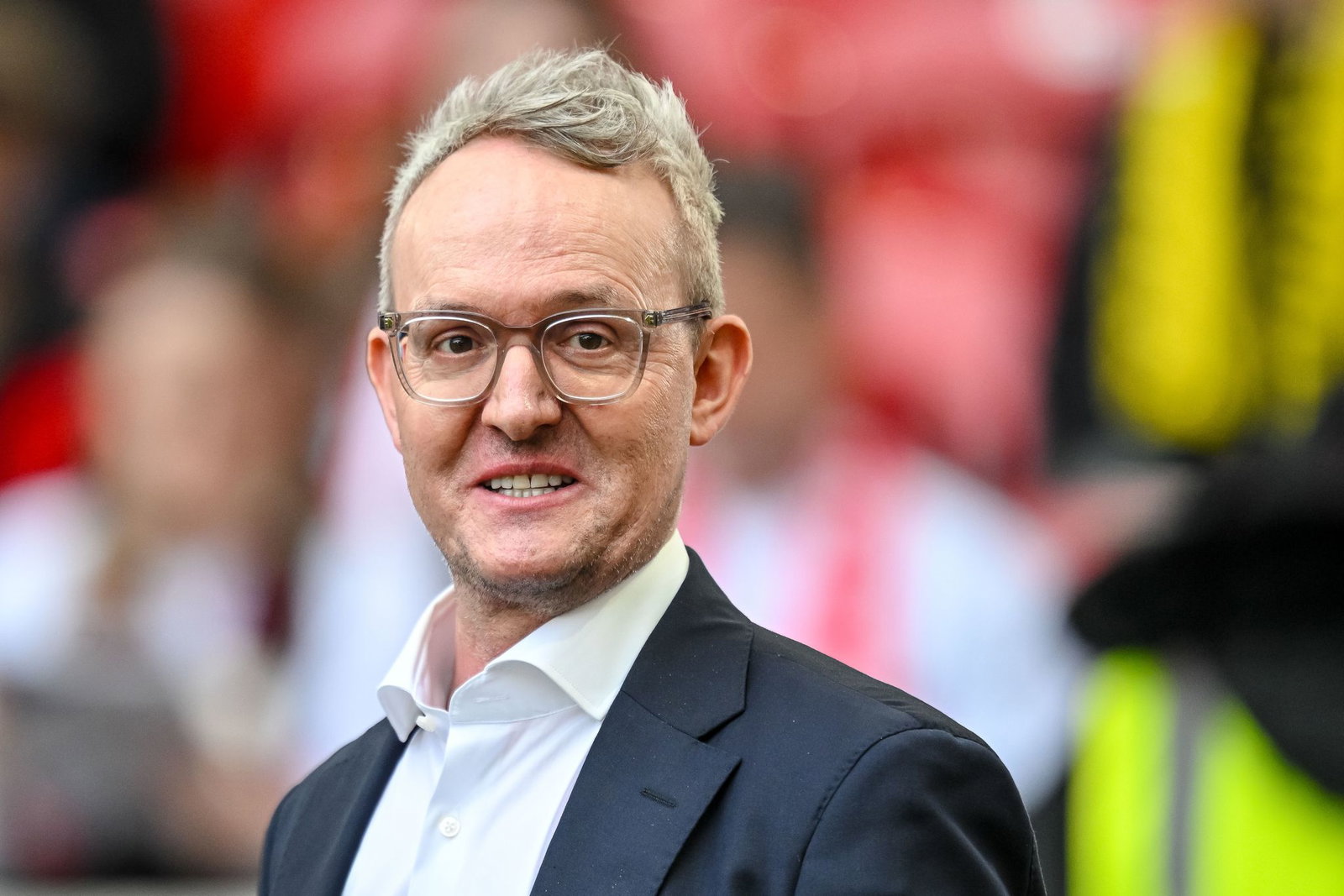VfB-Chef Alexander Wehrle blickt trotz der Krise der Autoindustrie positiv in die Zukunft.
