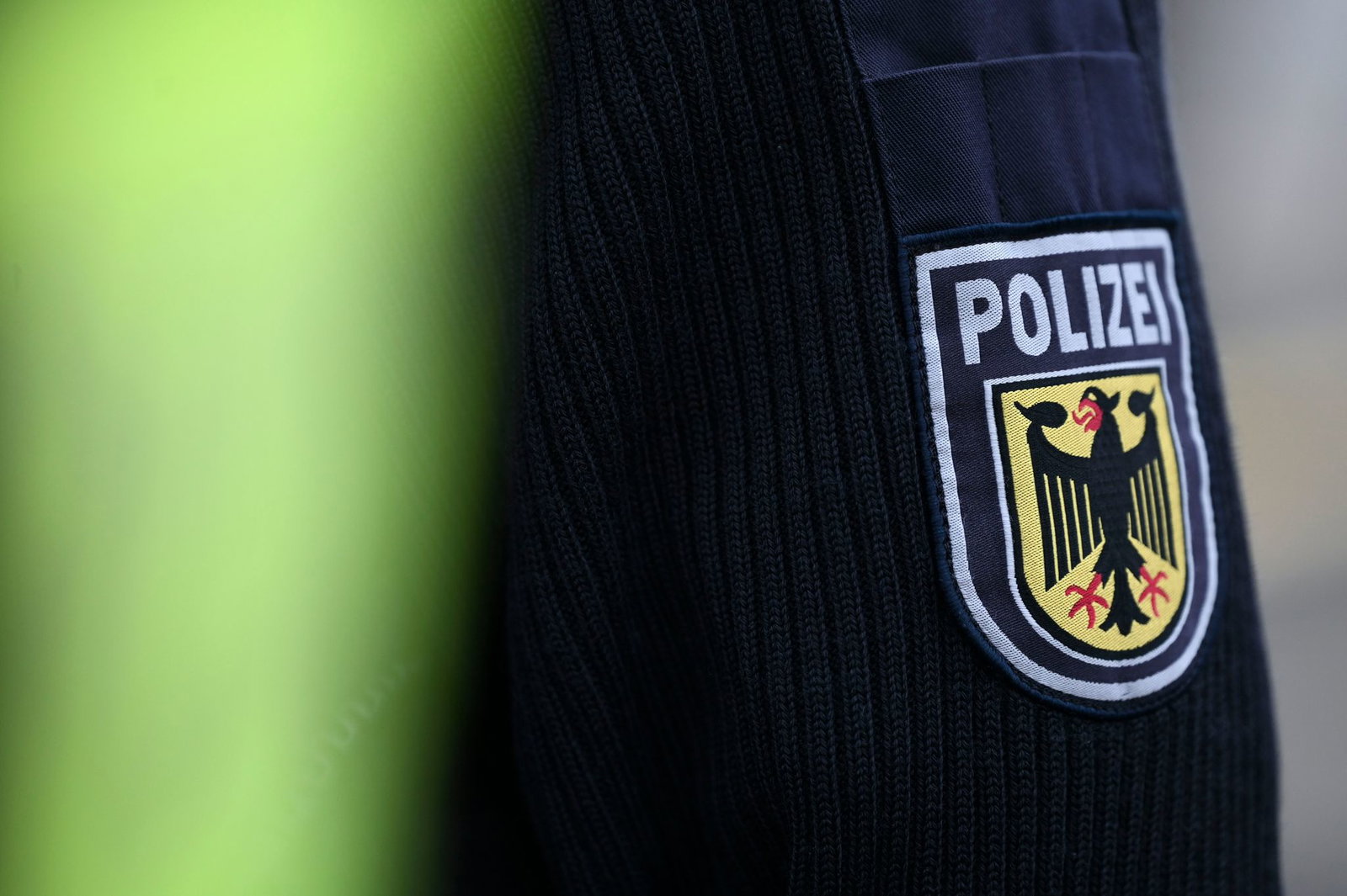 Die Bundespolizei sprach dem Mann einen Platzverweis aus. (Symbolbild)