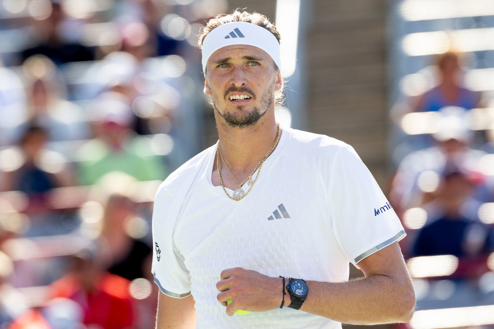 Alexander Zverev möchte sich mit dem deutschen Tennis-Team für die Davis-Cup-Endrunde qualifizieren. (Archivbild)