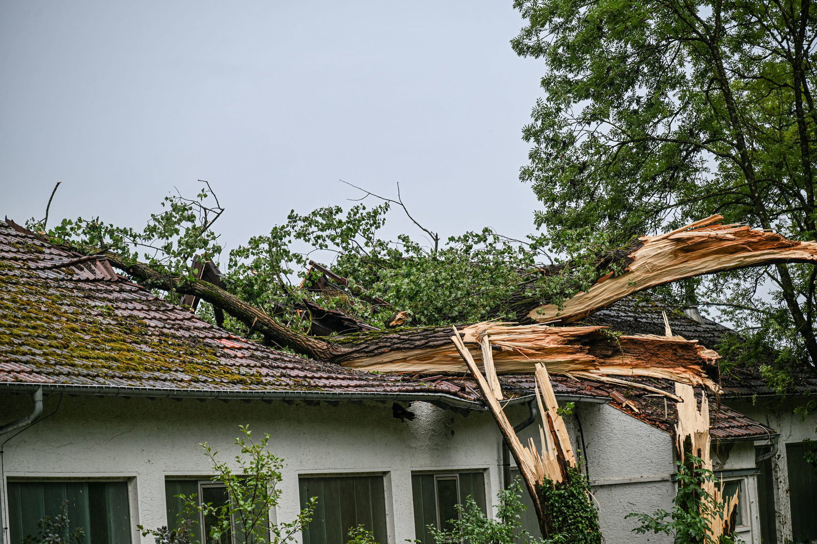 Das schwere Unwetter hat einige Schäden verursacht. (Symbolbild)