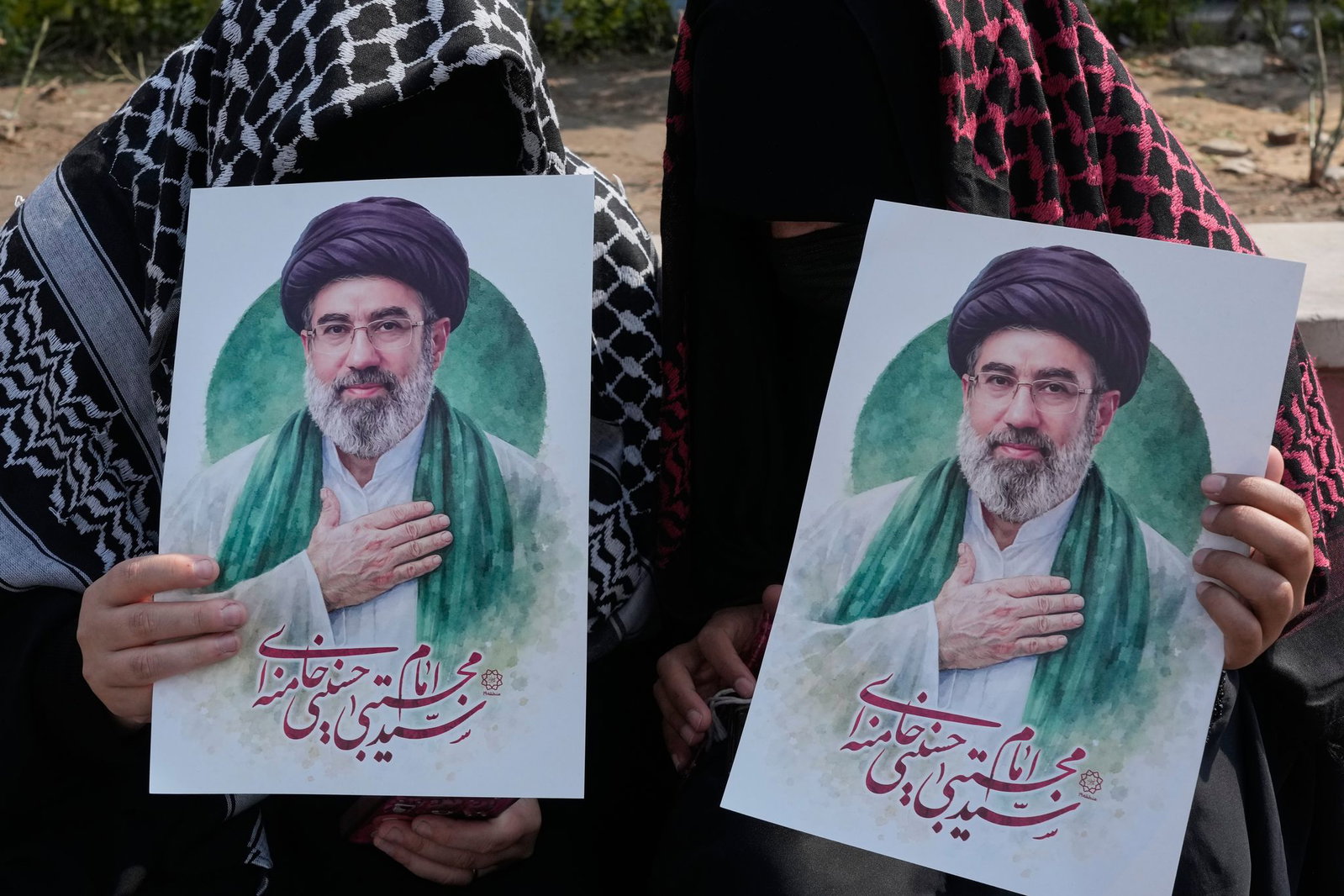 In der Öffentlichkeit zeigt sich das iranische Staatsoberhaupt Modschtaba Chamenei bisher nicht. (Archivbild)