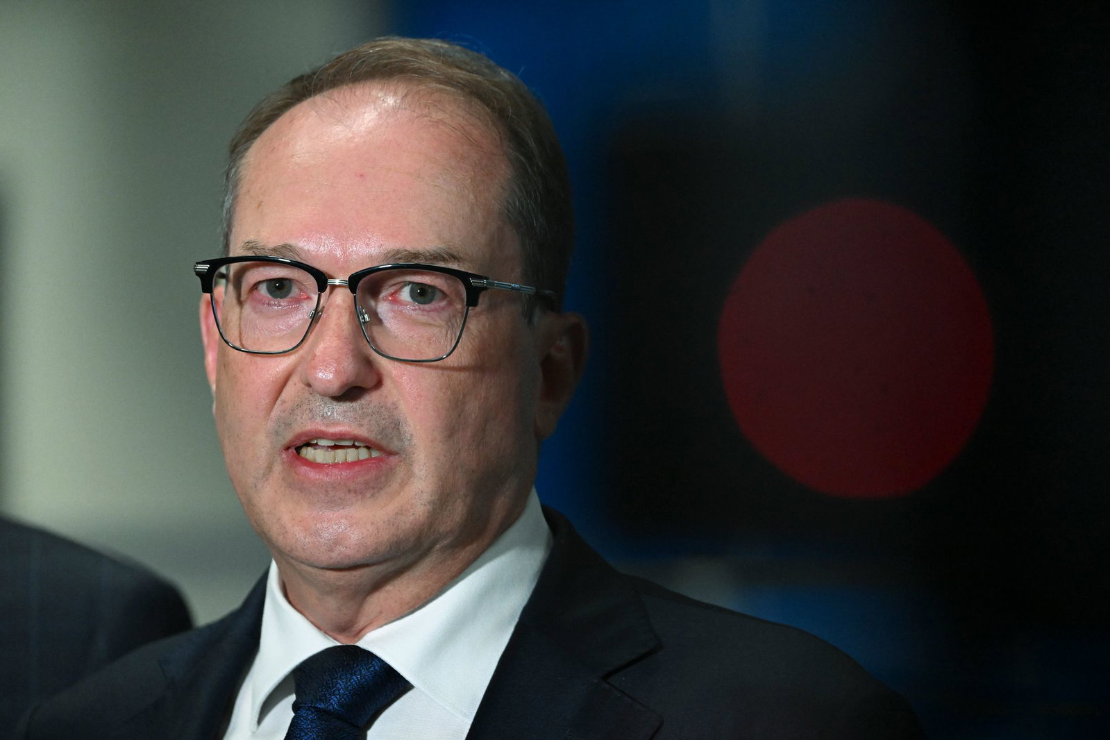 Innenminister Alexander Dobrindt hat seinen Urlaub unterbrochen, um sich vor Ort zu informieren.