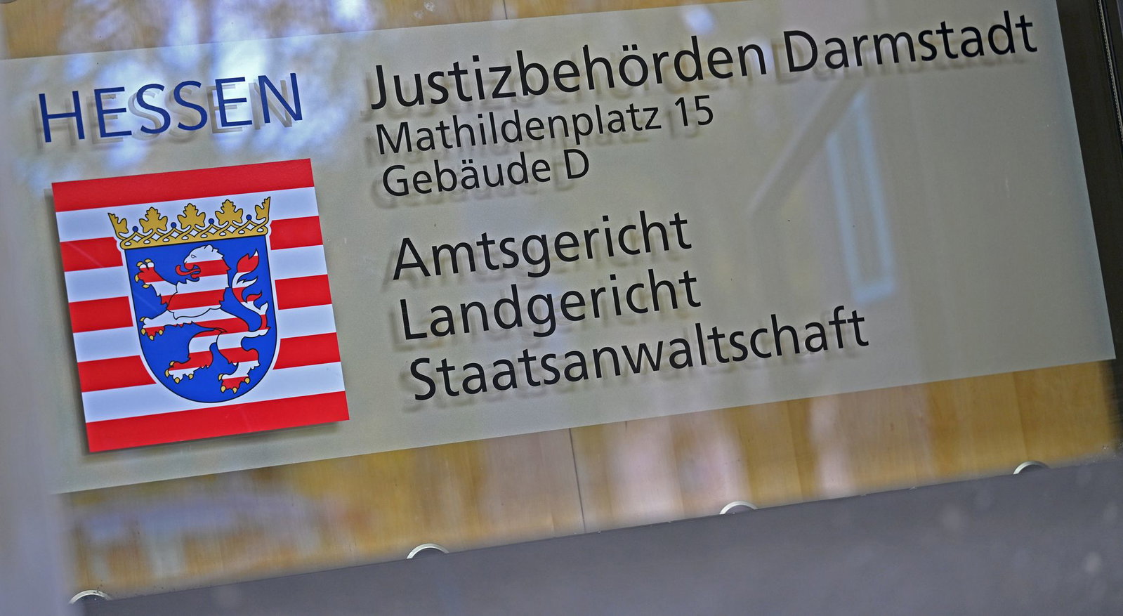 Dem Angeklagten wird heimtückischer Mord vorgeworfen. (Symbolbild) 