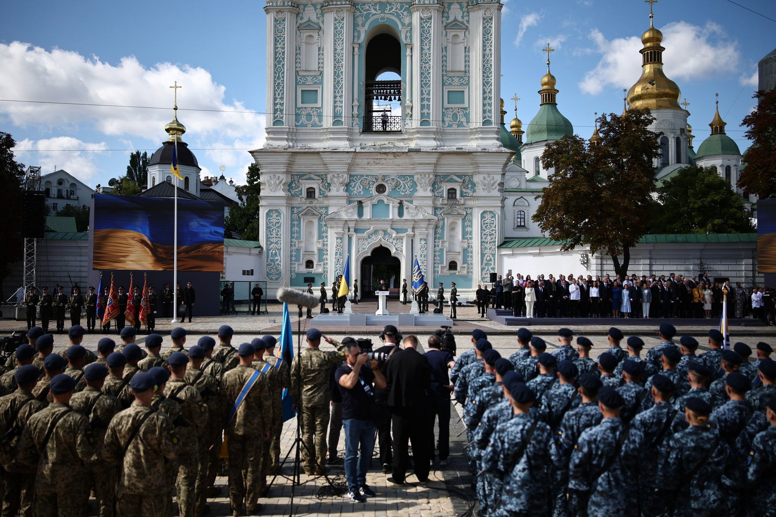 Am Nationalfeiertag gedachte die Ukraine auch der vielen Gefallenen in ihrem Krieg um die Bewahrung ihrer Unabhängigkeit.