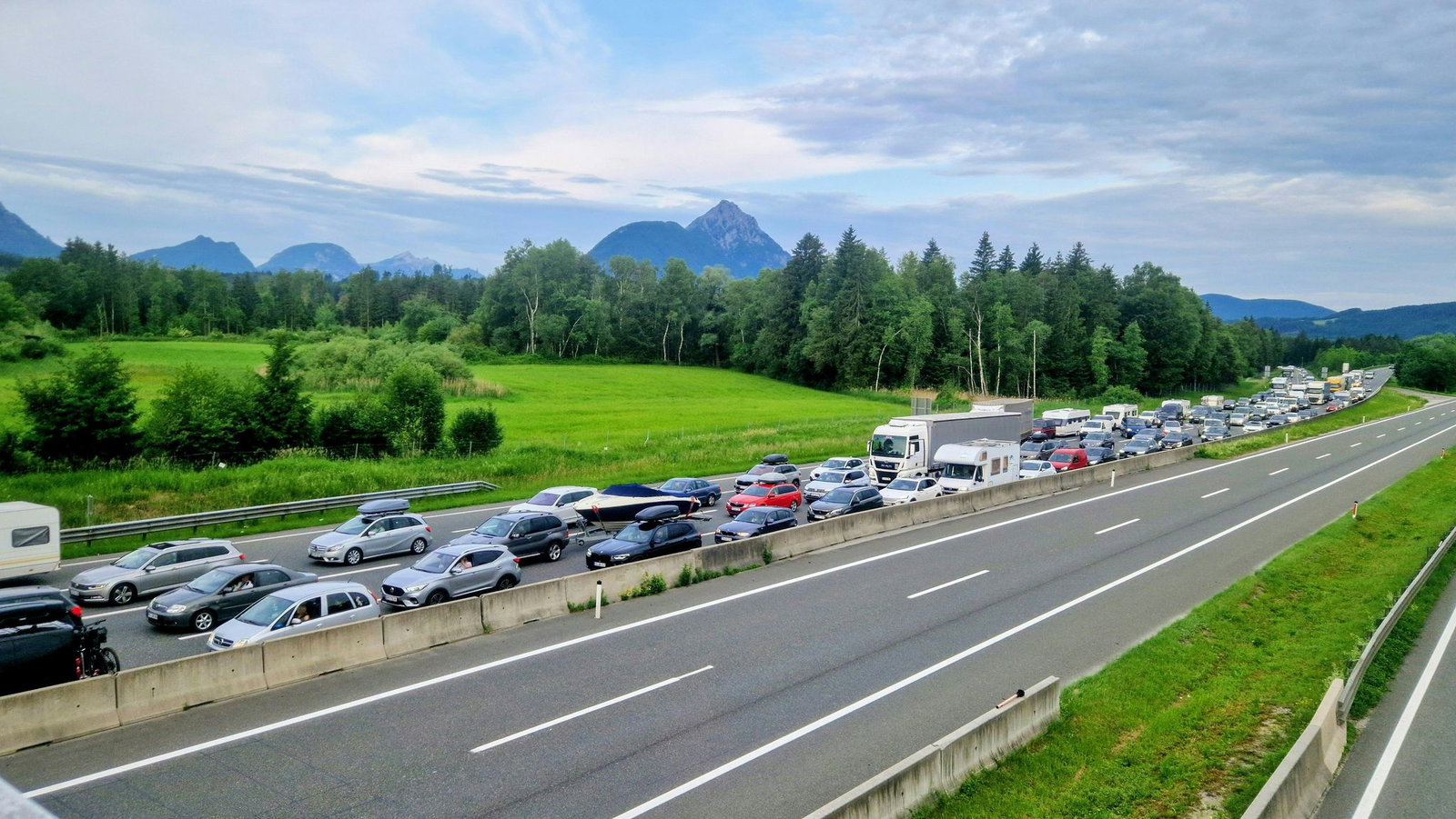 Mit weiteren Ab- und Auffahrtssperren auf der Tauernautobahn sollen Daten für einen besseren Verkehrsfluss gesammelt werden