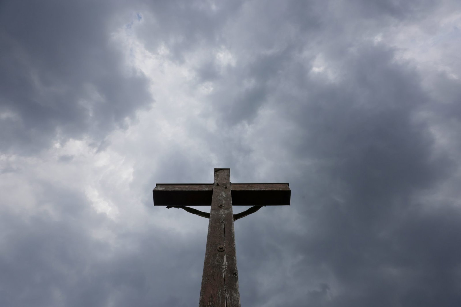 Viele Wolken werden über dem Südwesten erwartet. (Archivbild)