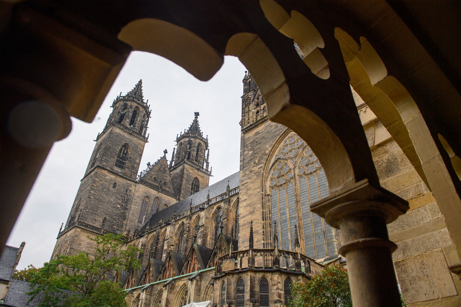 Im Magdeburger Dom befindet sich das Grabmahl von Otto dem Großen. (Archivbild)