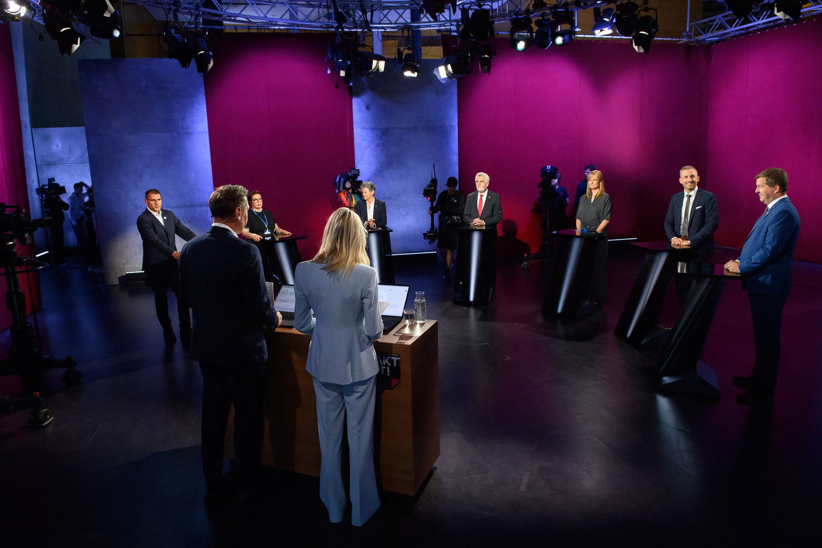 Nach dem Duell wurde die Runde um weitere Spitzenkandidaten erweitert. 