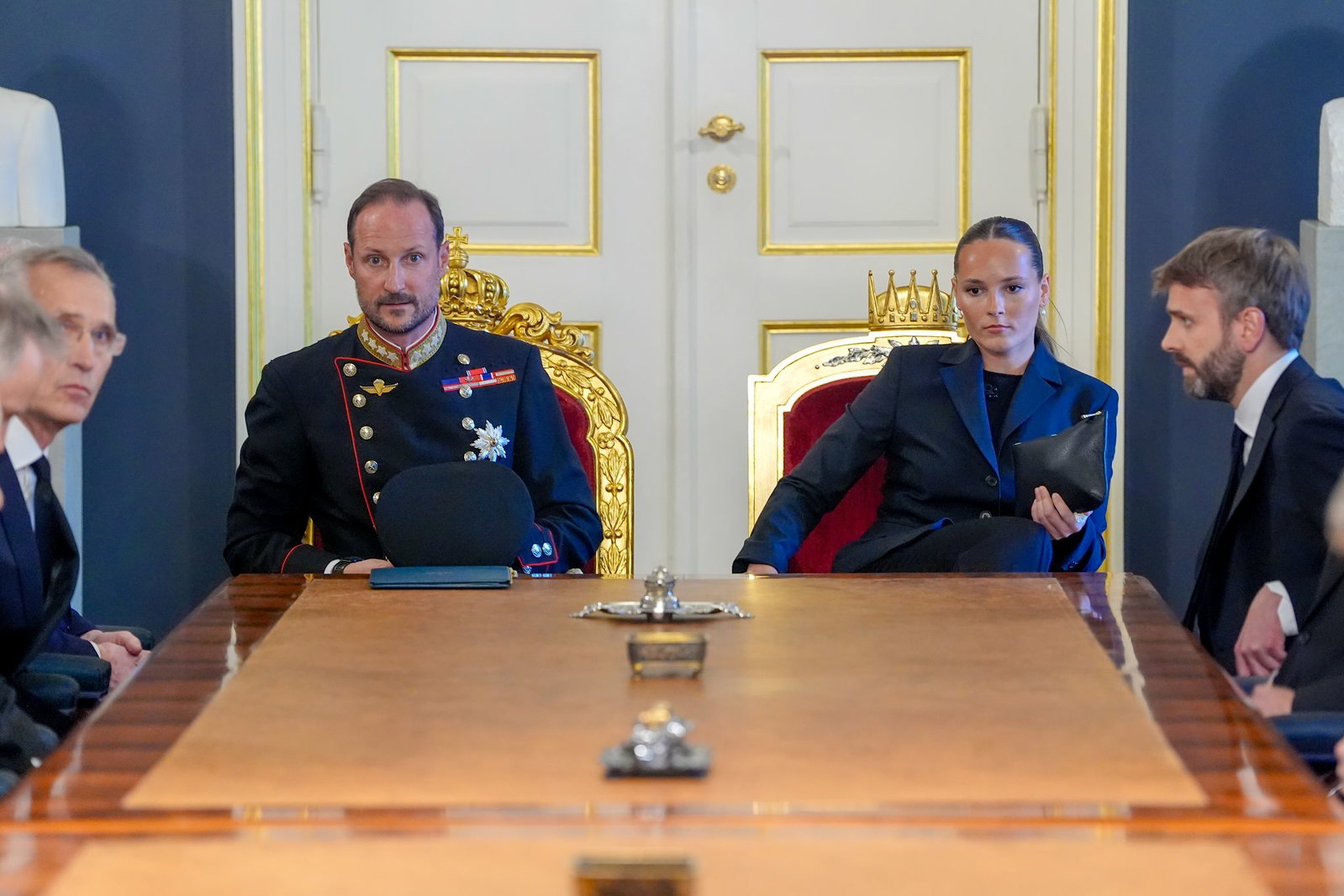 König Haakon und Thronprinzessin Ingrid Alexandra. 