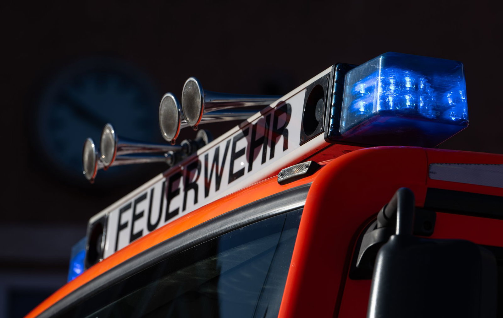 130 Feuerwehrleute aus dem Landkreis Waldshut waren in der Nacht im Einsatz. (Symbolbild)