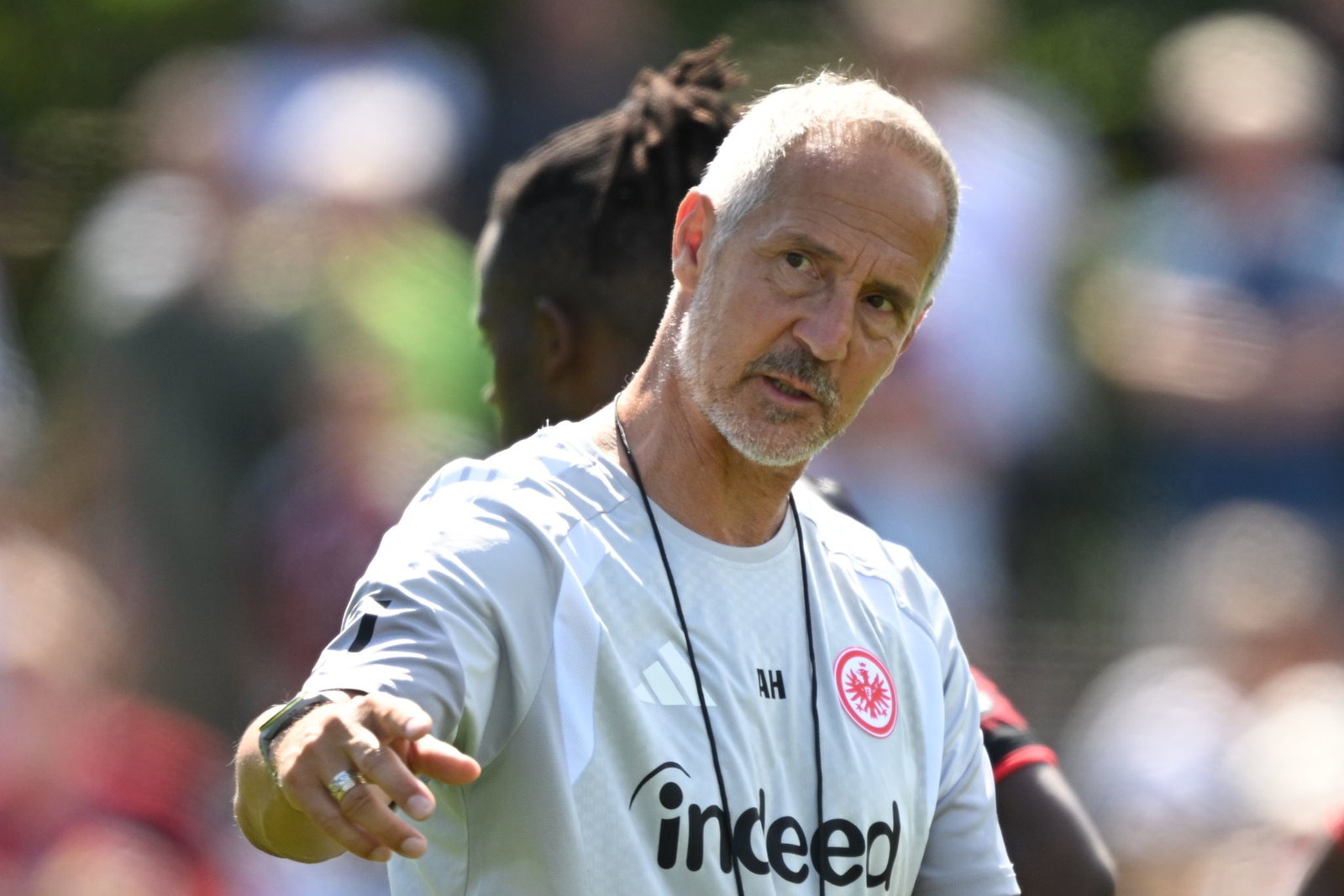 Eintracht Frankfurt und Trainer Adi Hütter haben ein Testspiel bei Waldhof Mannheim bestritten. (Archivbild)
