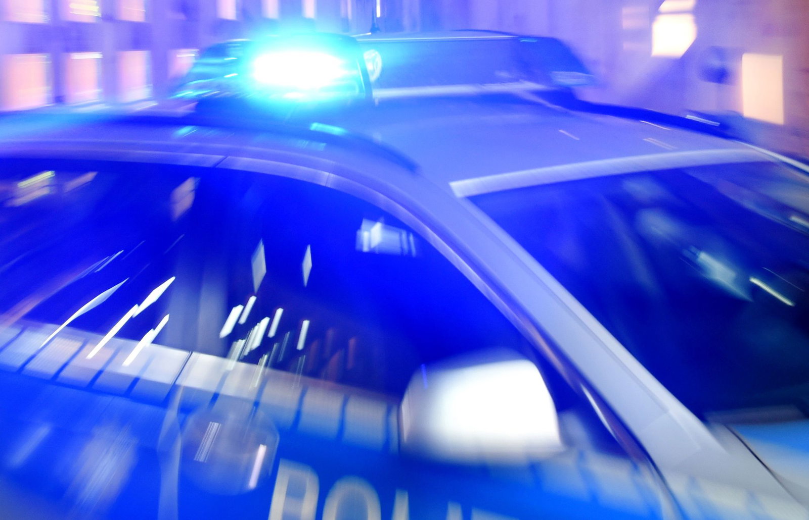 Zwei Menschen wurden bei dem Unfall verletzt. (Symbolbild) 
