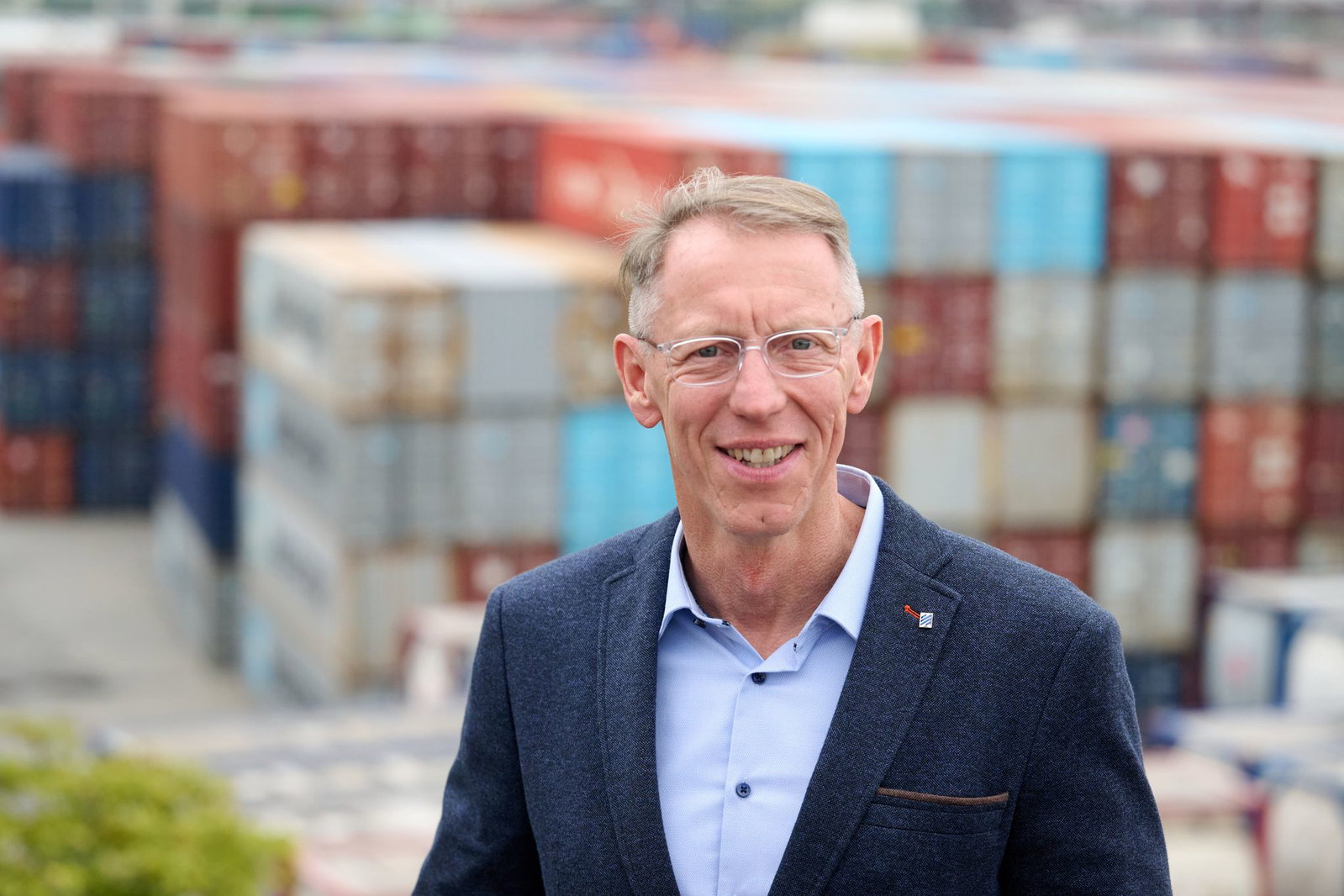 Der Duisburger Hafenmanager Joachim Holstein hofft, dass sich die Niedrigwasserlage bis Ende September deutlich entspannt. 