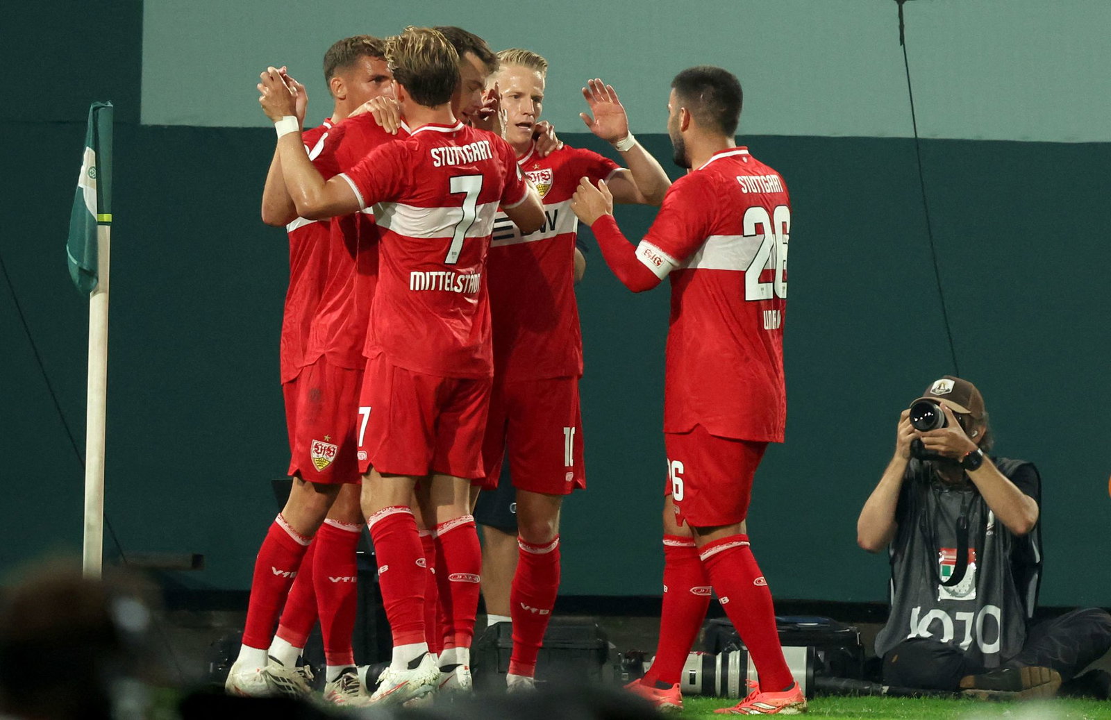 Stuttgarter Jubel in Rostock.