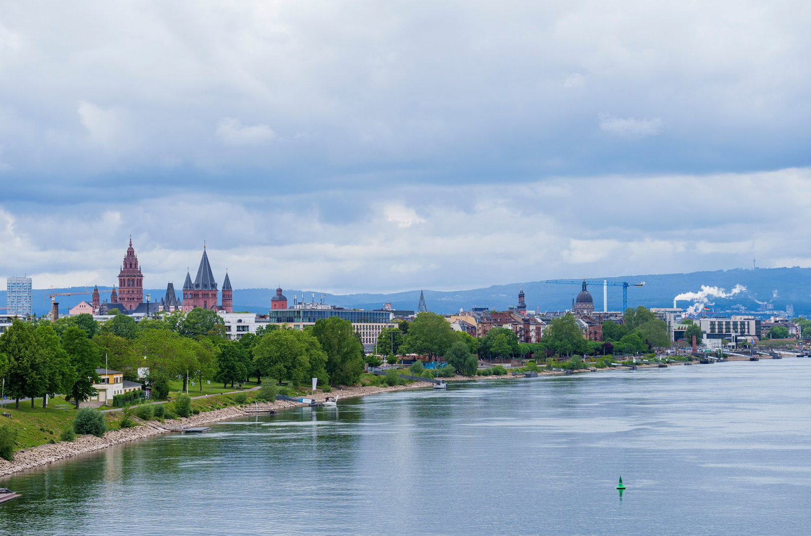 In wachsenden Städten wie Mainz ist Wohnraum teuer. (Archivfoto)