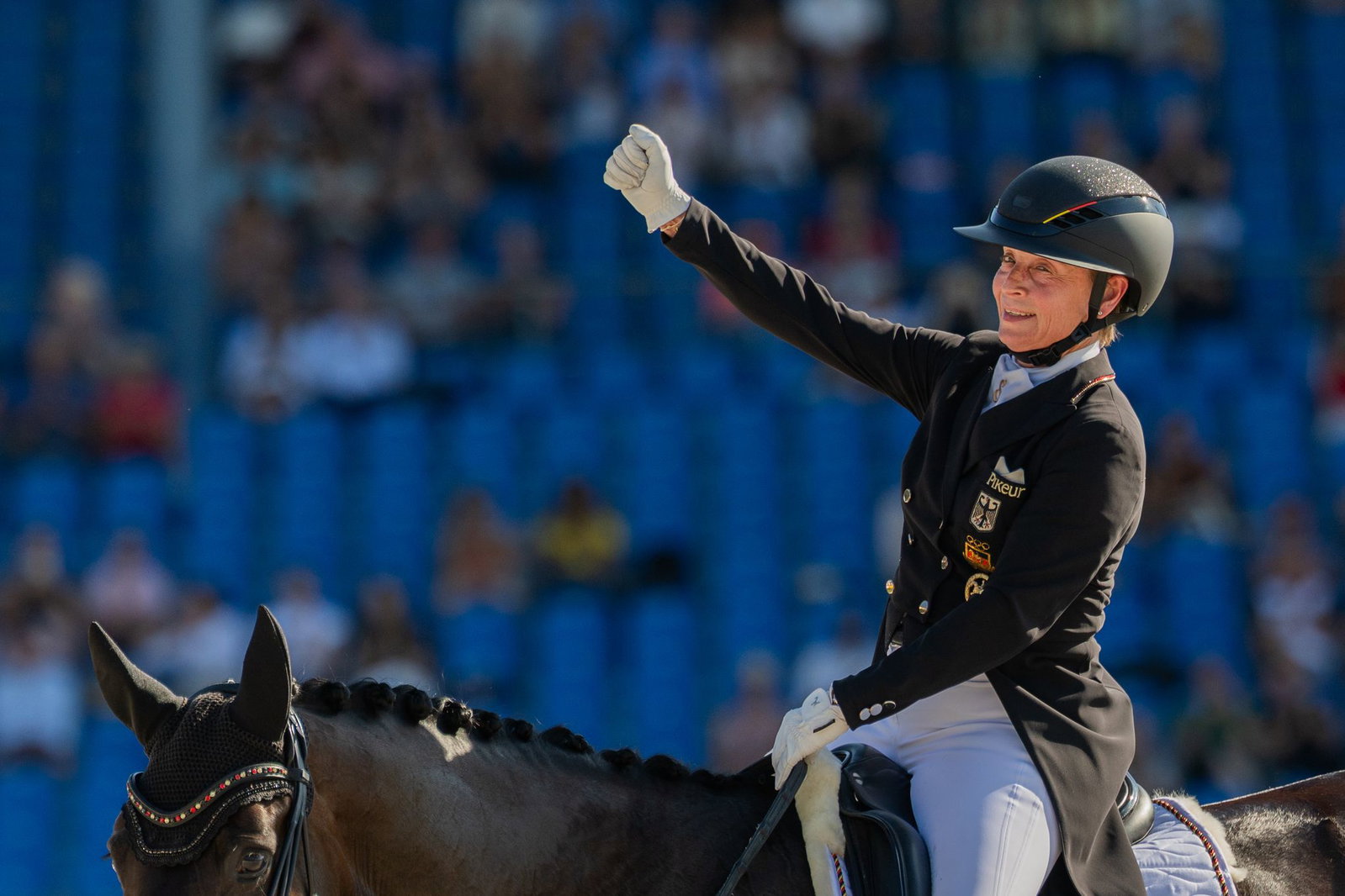 Jubelt nach ihrer Gold-Vorstellung im Team-Finale: Isabell Werth.