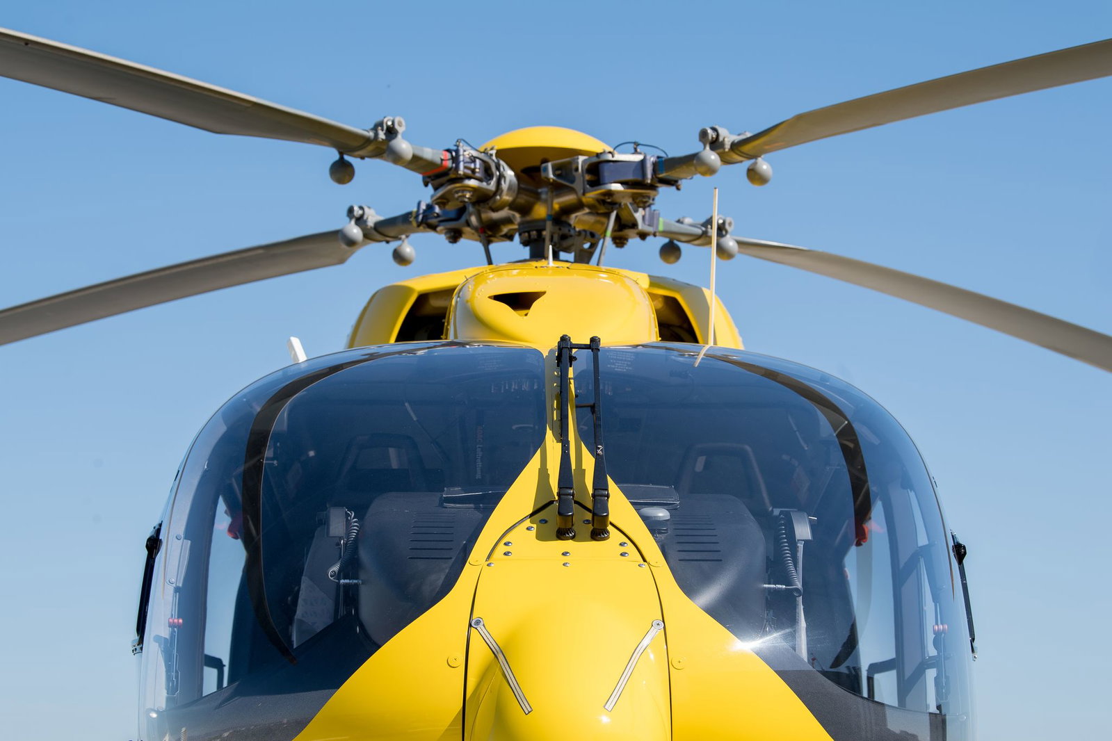 Der Siebenjährige wurde mit einem Rettungshubschrauber ins Krankenhaus gebracht. (Symbolbild)