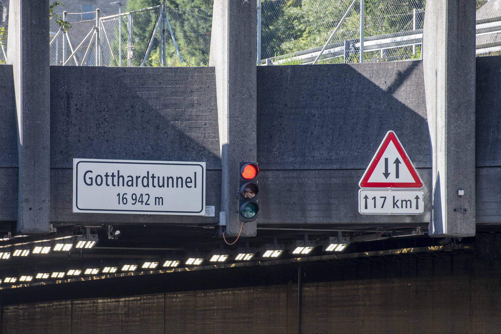 Im Tunnel sind Wartungsarbeiten nötig. (Archivbild)
