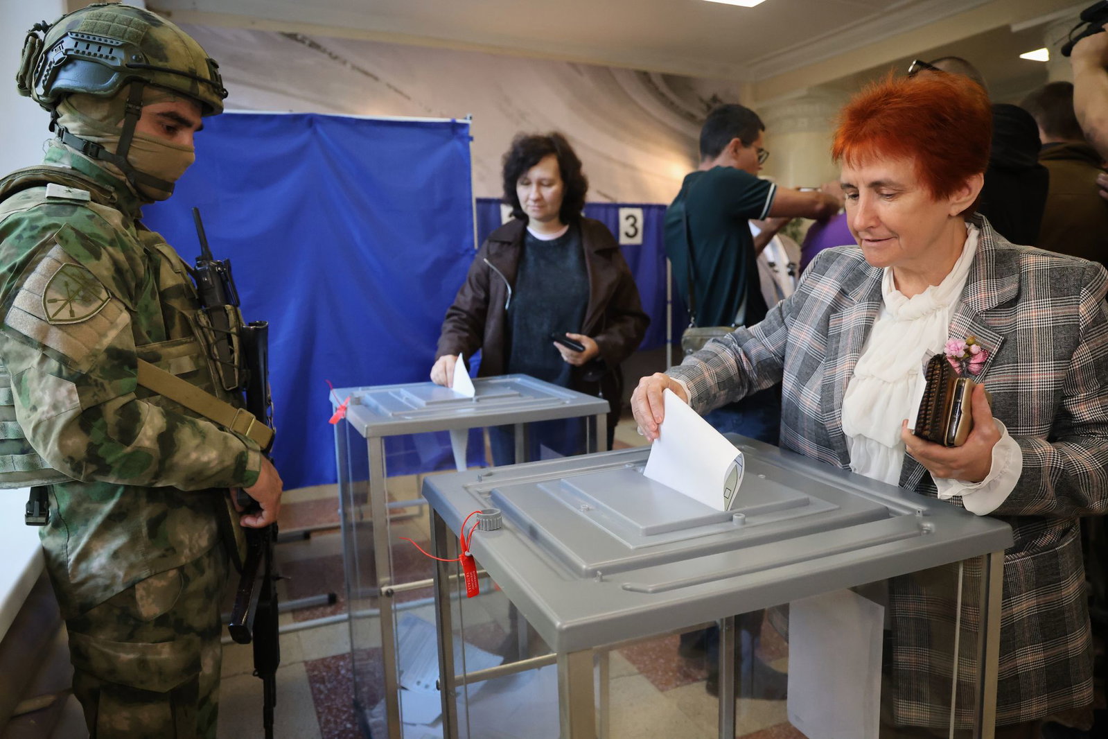 Erstmals nehmen auch die neuen von Russland besetzten Gebiete an einer Parlamentswahl teil.