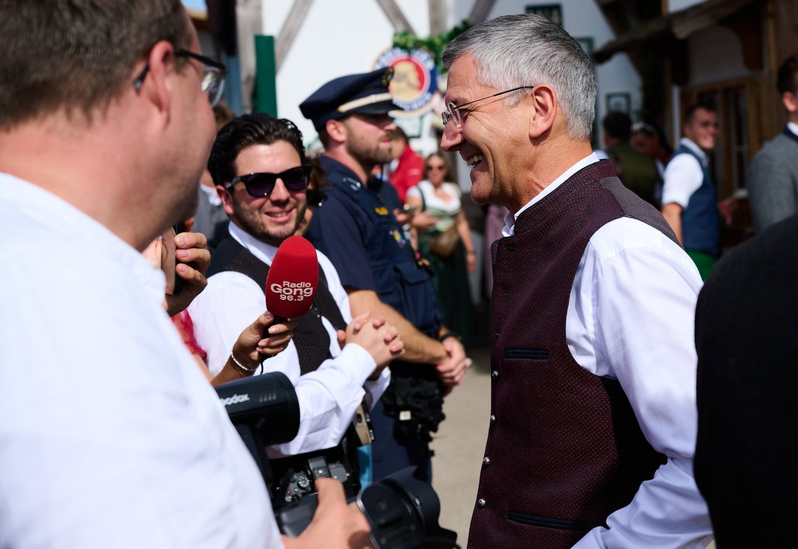 Herbert Hainer beim Besuch des Oktoberfests.
