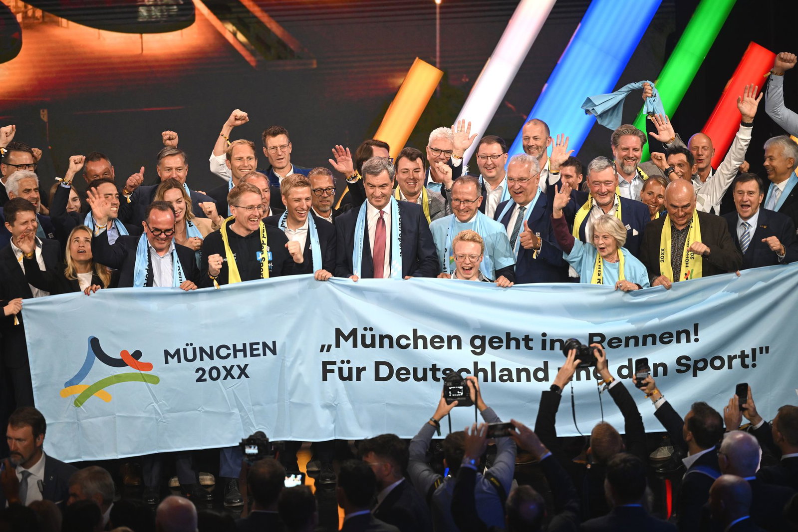Die bayerische Delegation hat Grund zur Freude.