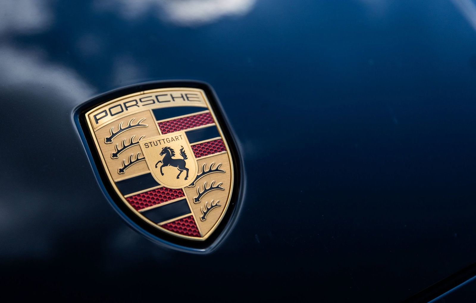 Porsche verkauft Anteile an mehreren Unternehmen. (Archivbild) 