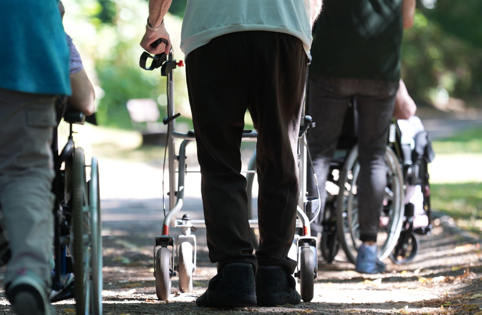Die Pflegereform soll vor allem die Finanzen der Versicherung absichern. (Symbolfoto) 