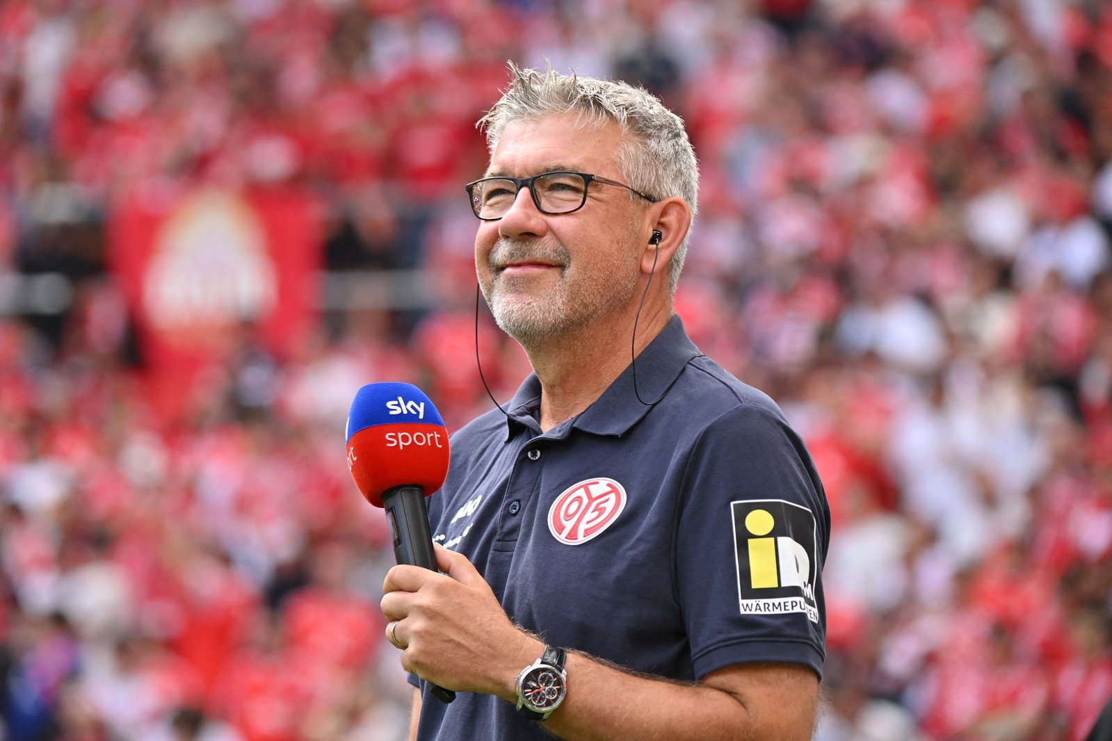 Urs Fischer und der FSV Mainz 05 gastieren am Wochenende in Mönchengladbach (Archivbild).