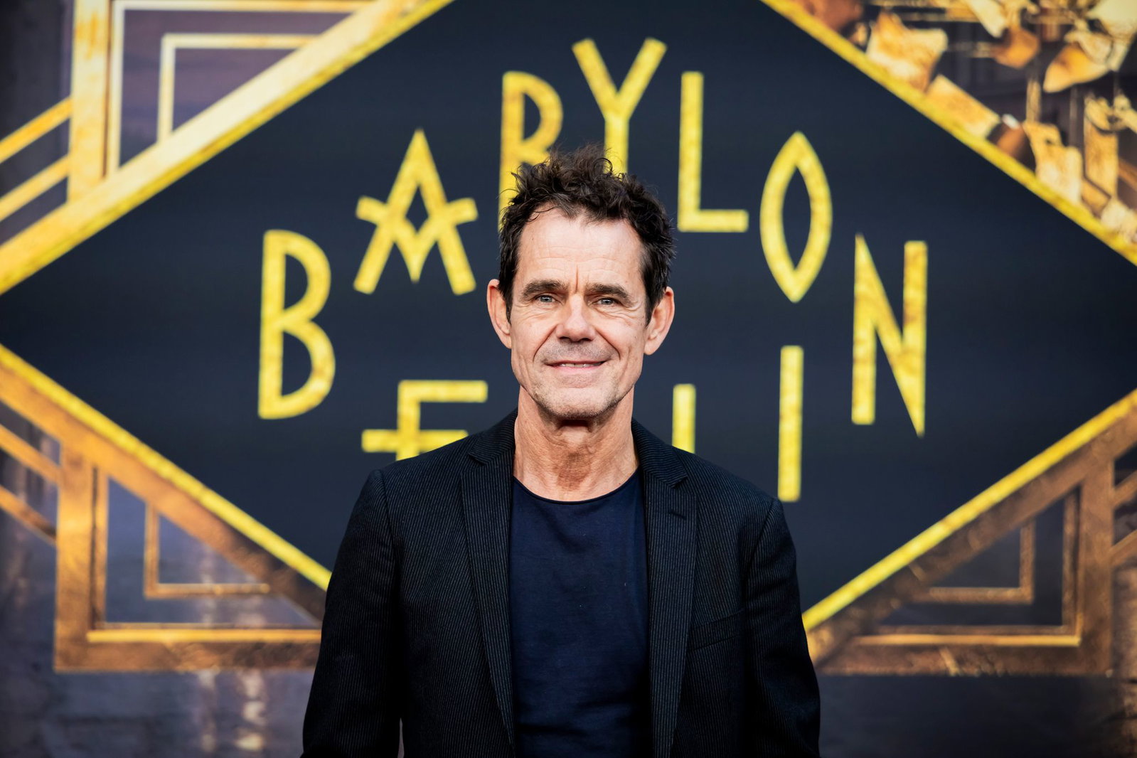 Tom Tykwer und das Team um «Babylon Berlin» haben eine Reichtstag-Plenarsitzung im Hamburger Rathaus gedreht. (Archivbild)